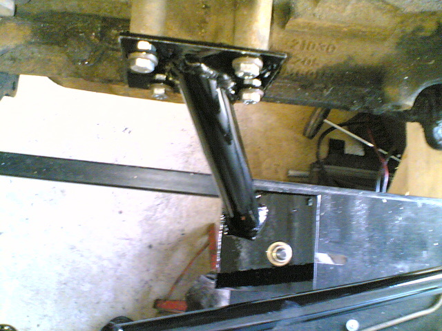 Offside engine mounting