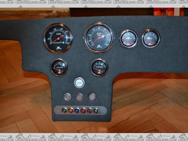 Dashboard with instruments