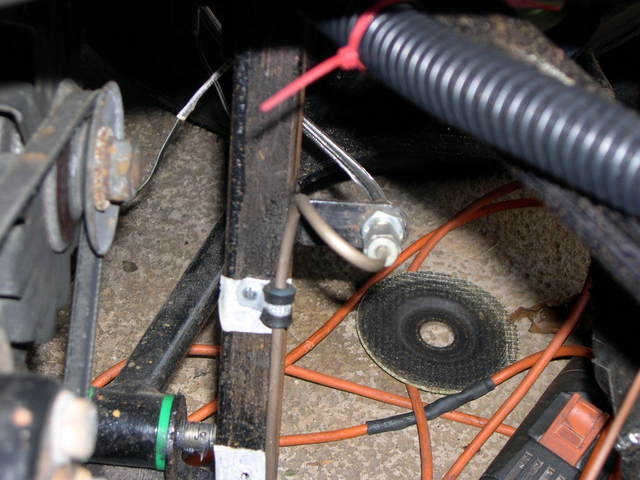 front left brake pipe