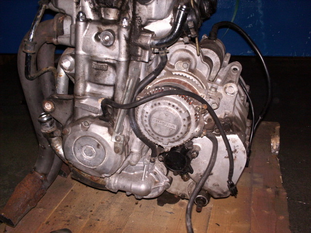 cbr1000 engine2