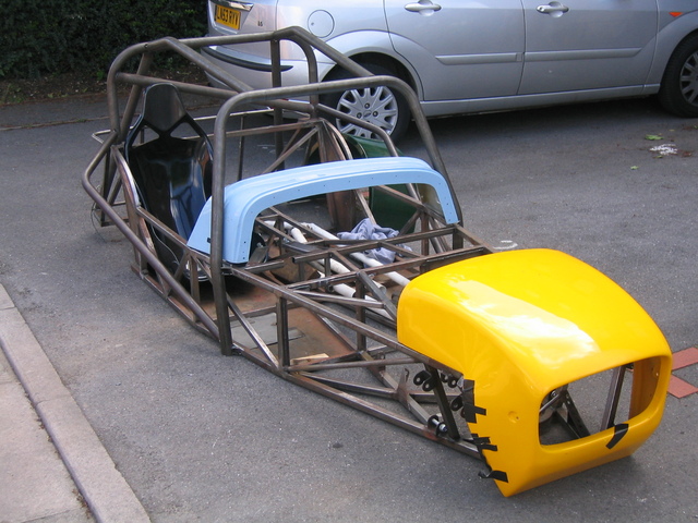 Chassis with Roll Cage_2