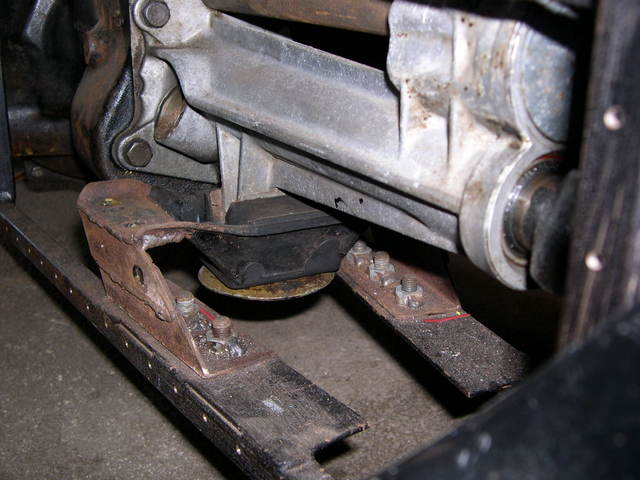 gearbox mount