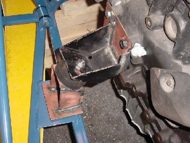 lefthand zetec engine bracket
