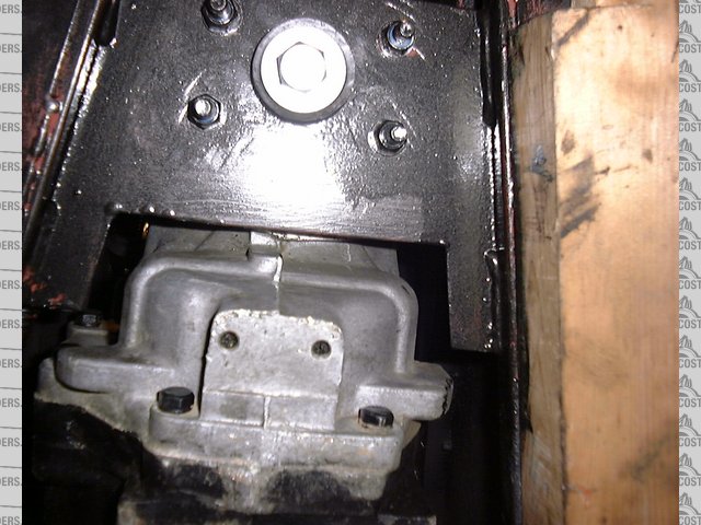 Gearbox Mounting Cutaway (underneath)