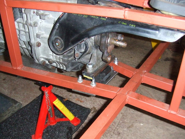 MT75 gearbox mount