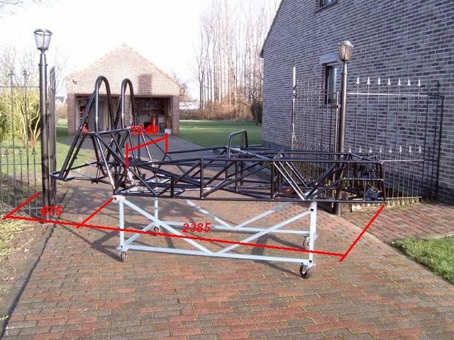 MNR chassis on movable frame