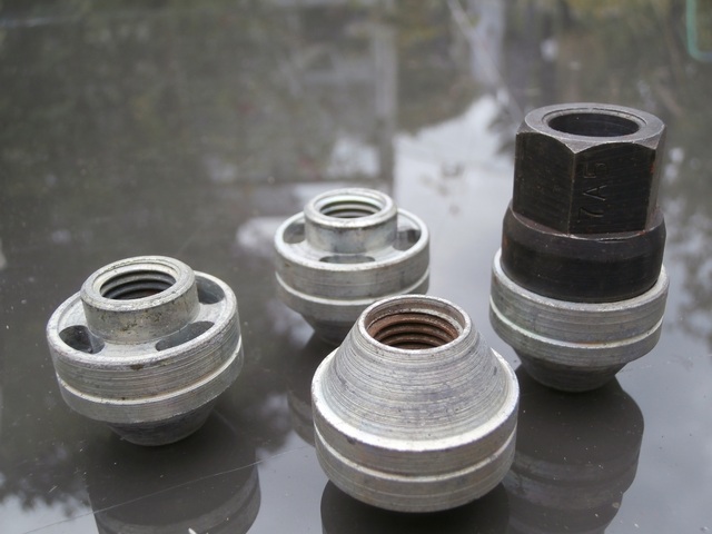 wheel nuts