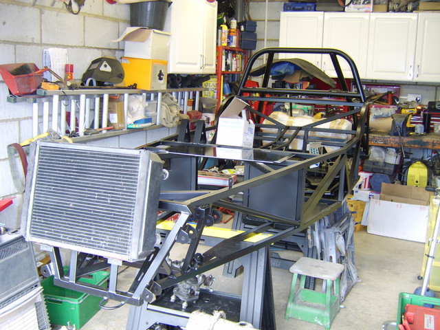 Chassis with westfield v8 rad