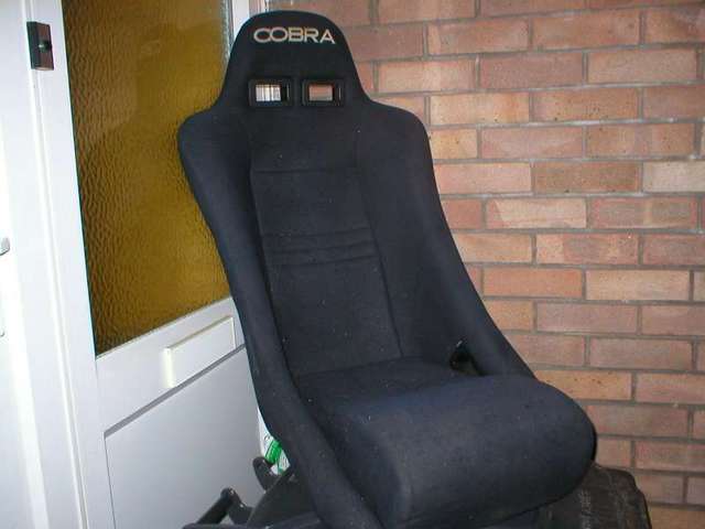 Cobra seat
