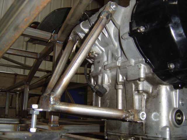 rhs engine mount (-rubber)